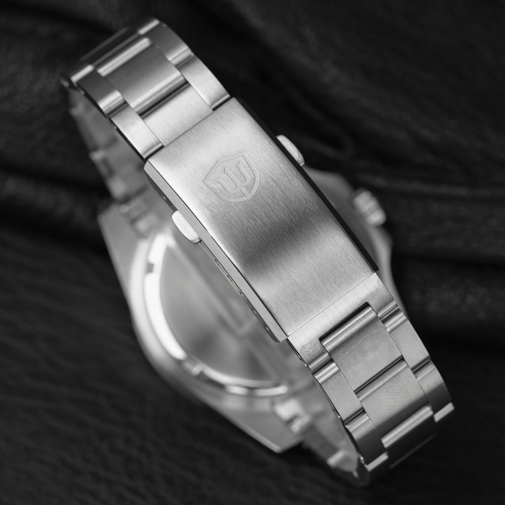 40mm Sapphire Crystal 200m Waterproof Quartz Diver Watch X404