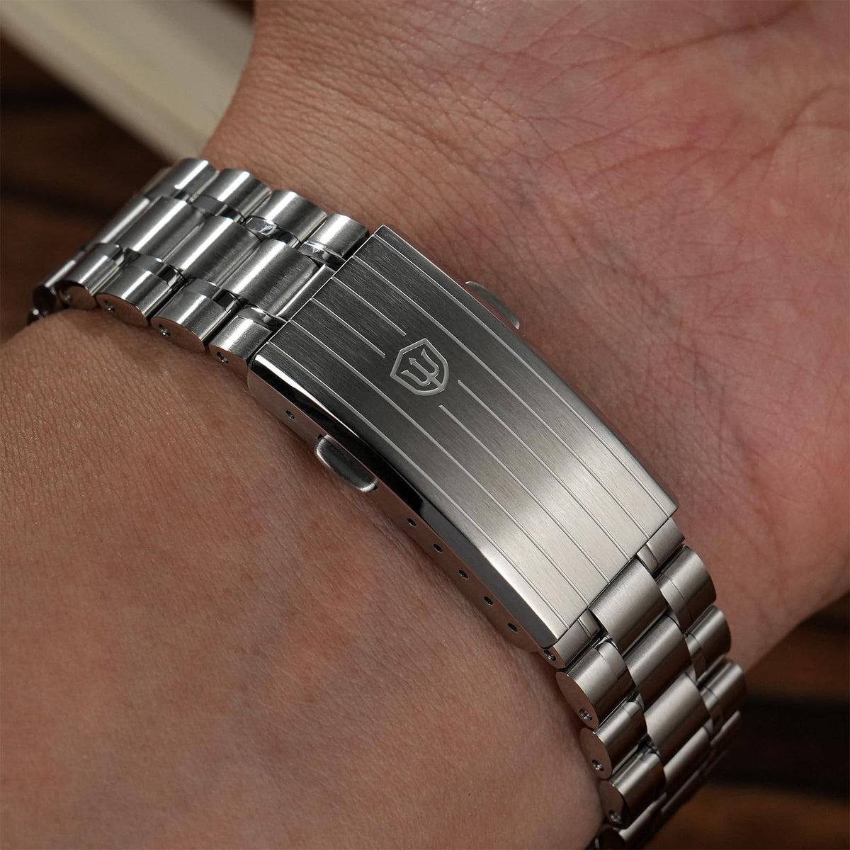 40mm Chronograph Watch R5634