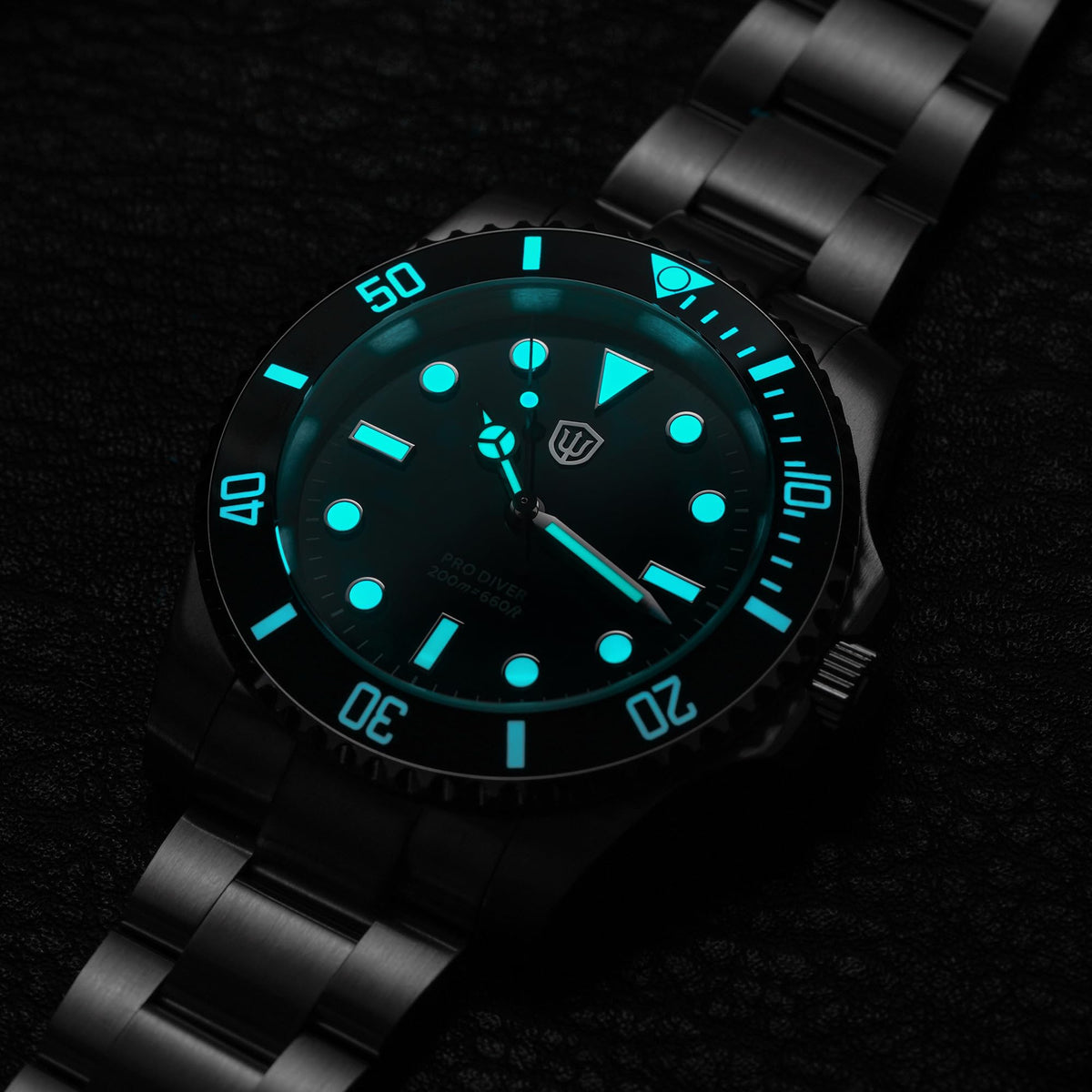 40mm Sapphire Crystal 200m Waterproof Quartz Diver Watch X404